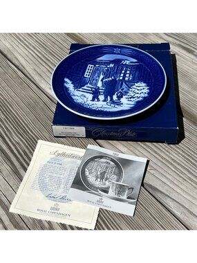 Royal Copenhagen 1994 Christmas Plate with box & brochure
